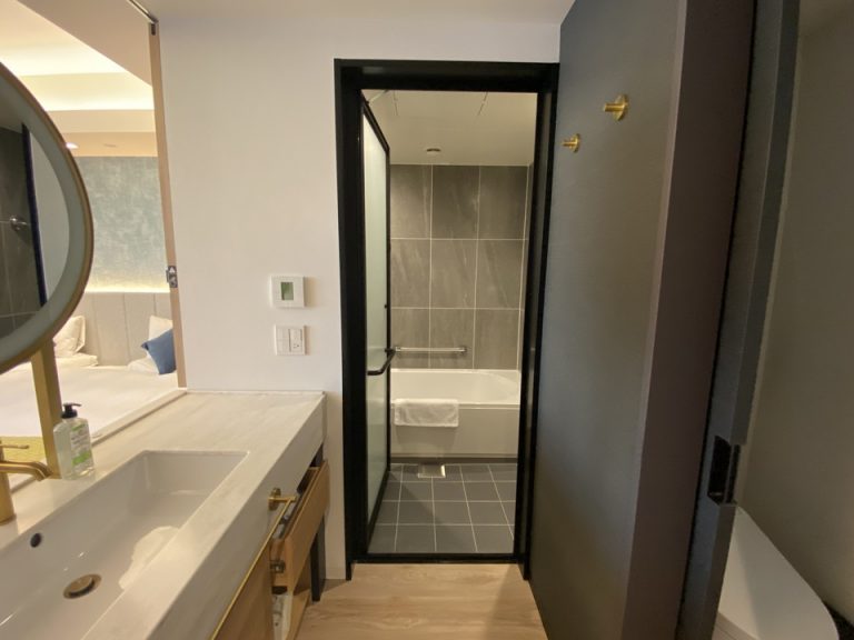 バスルーム入り口です。