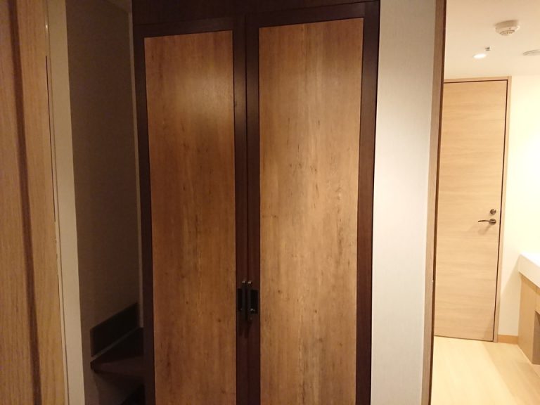 クローゼット(閉じた状態)