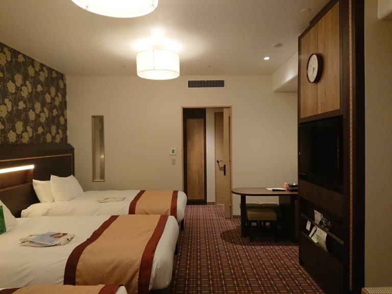 客室全体(入口方向)