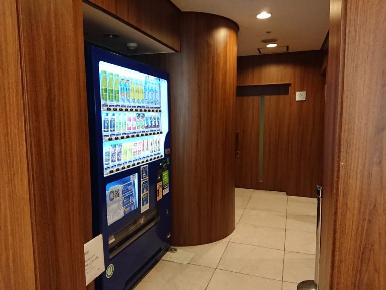 ロビー横に自動販売機