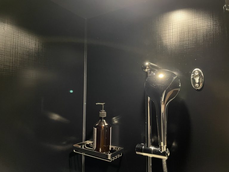 シャワーヘッド