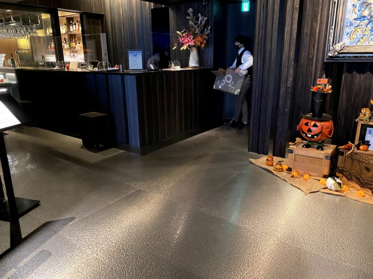 フロント、ロビー全景