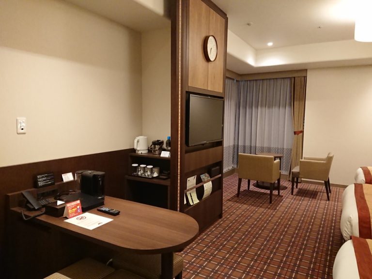 客室全体(窓方向)