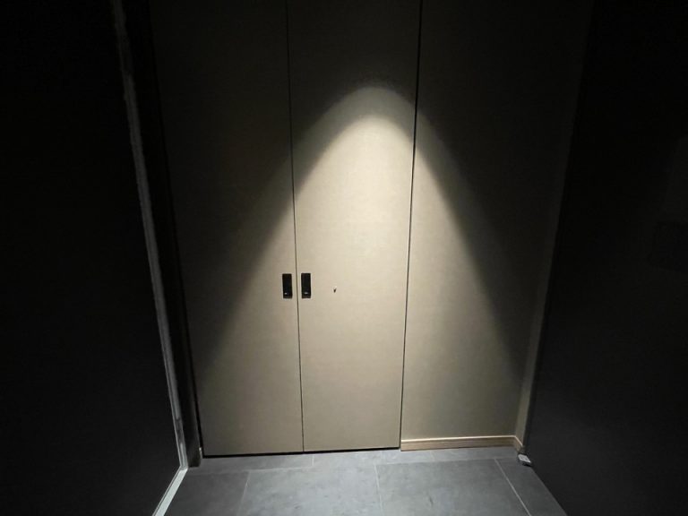 クローゼット(閉)