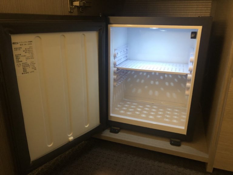 冷蔵庫(開けた状態)