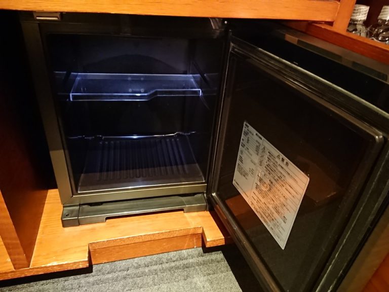 冷蔵庫(開けた状態)