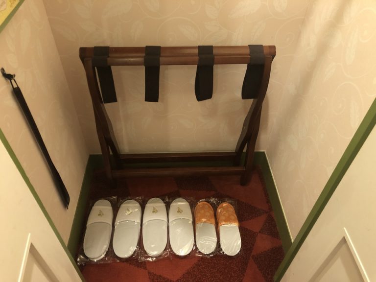 スリッパは3つ(1)