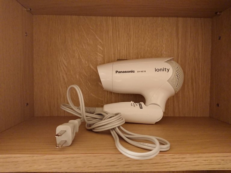 マイナスイオンドライヤー