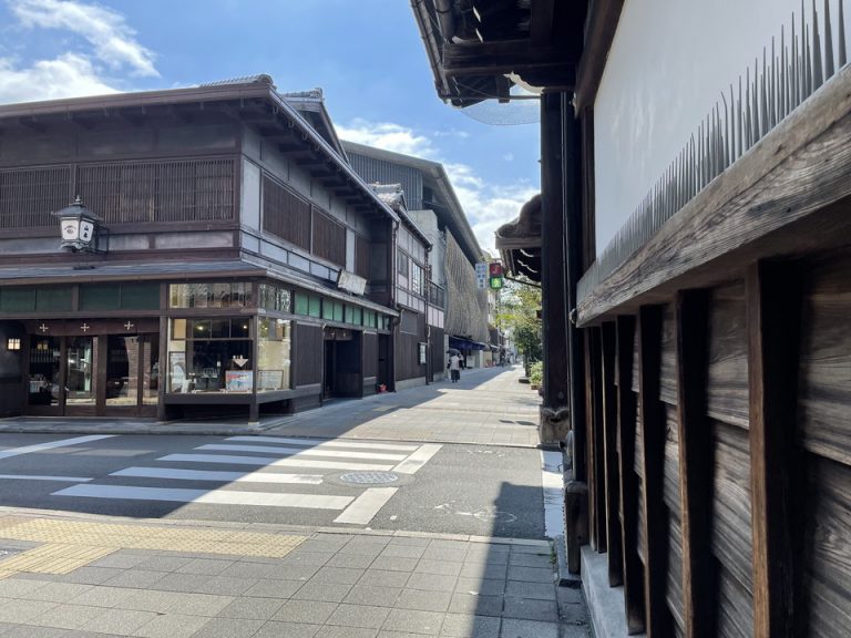 ホテル周辺 建物