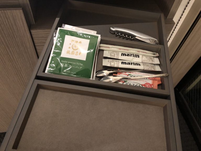 ミニバー・カフェコーナー