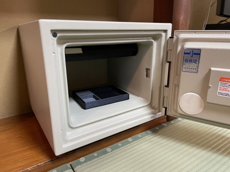 セーフティーボックス(開けた状態)