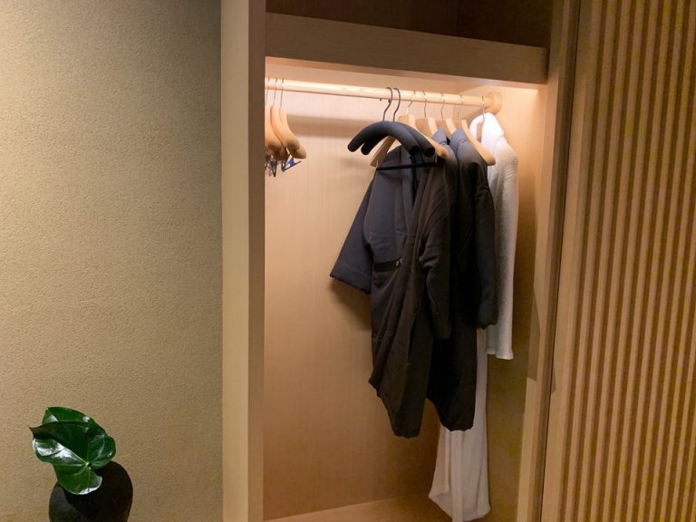 クローゼット(開けた状態)