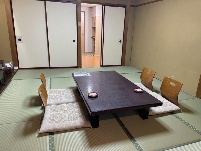 ローテーブル