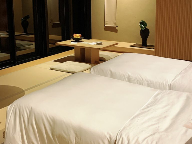 客室全体(窓方向)