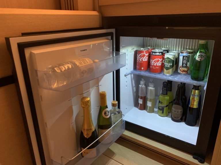 冷蔵庫(アップ)