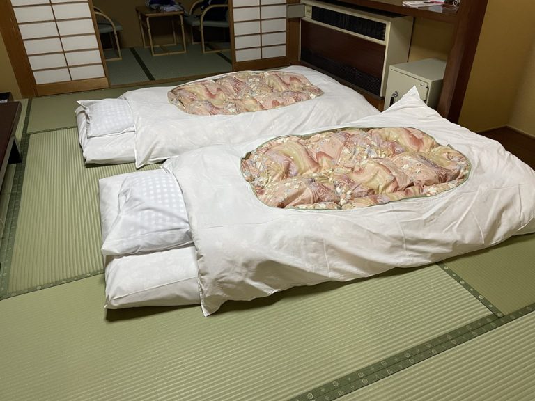 布団