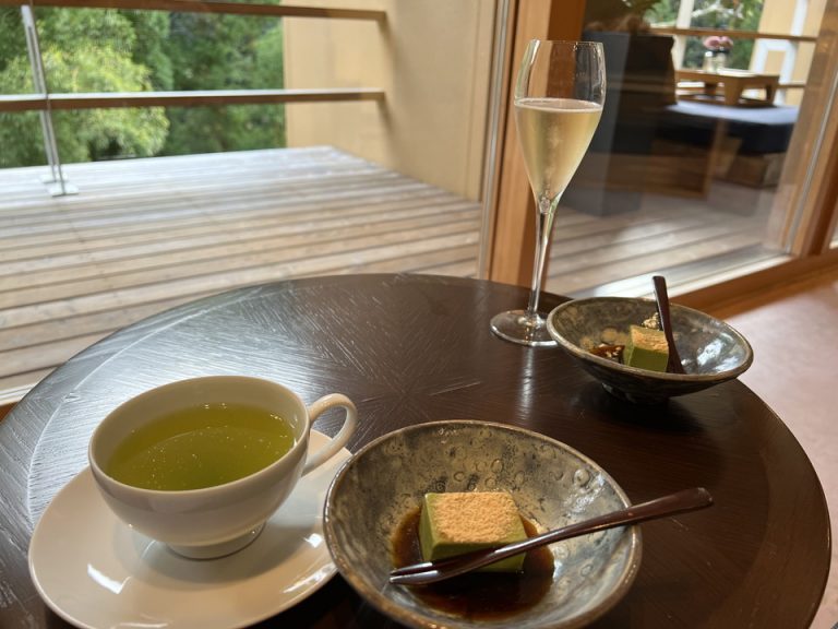 到着時のお茶菓子