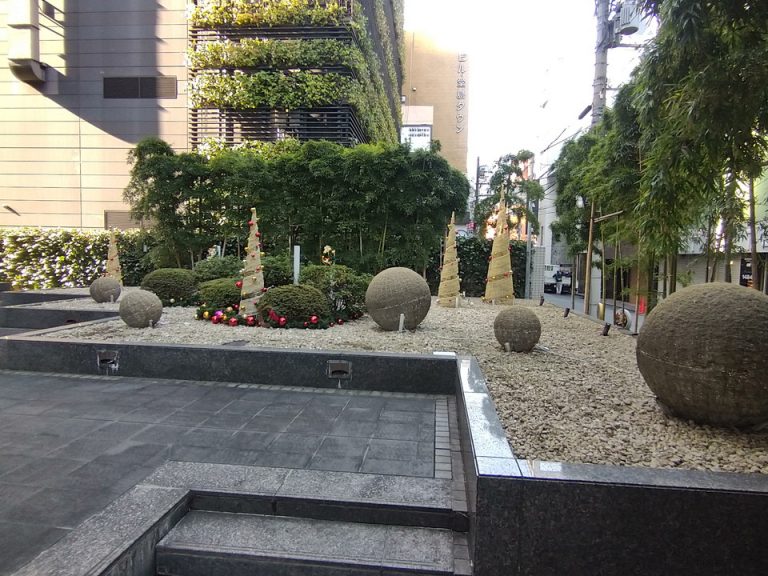 北側に庭園