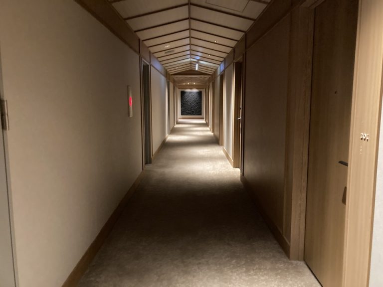 客室階ろうか