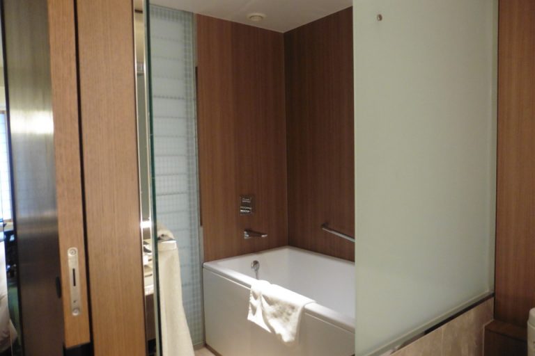 改装したてのようにきれいです