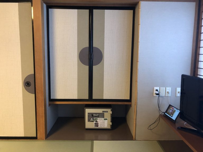 クローゼットと金庫