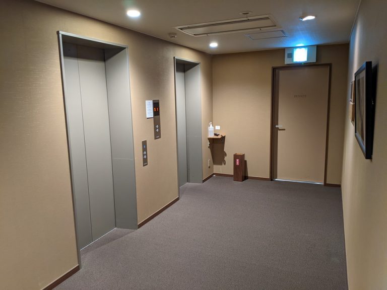 エレベーターホール客室階 (1)