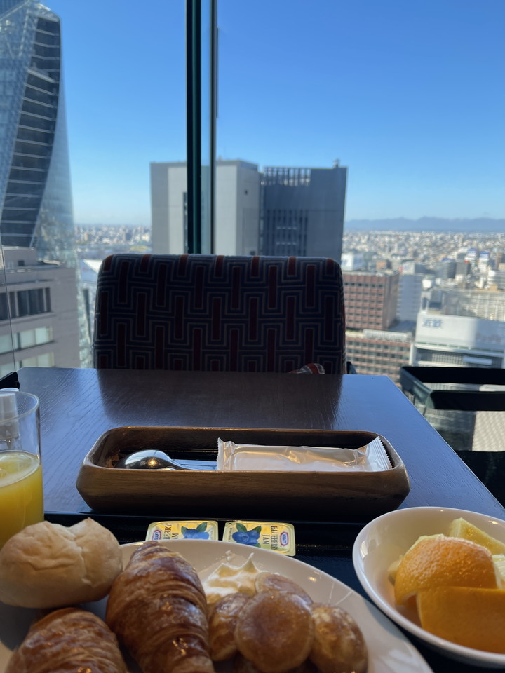 朝食のテーブルからの景色
