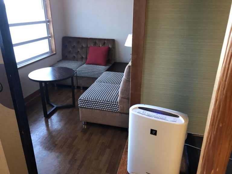 畳の奥にはレトロな素敵な空間がありました