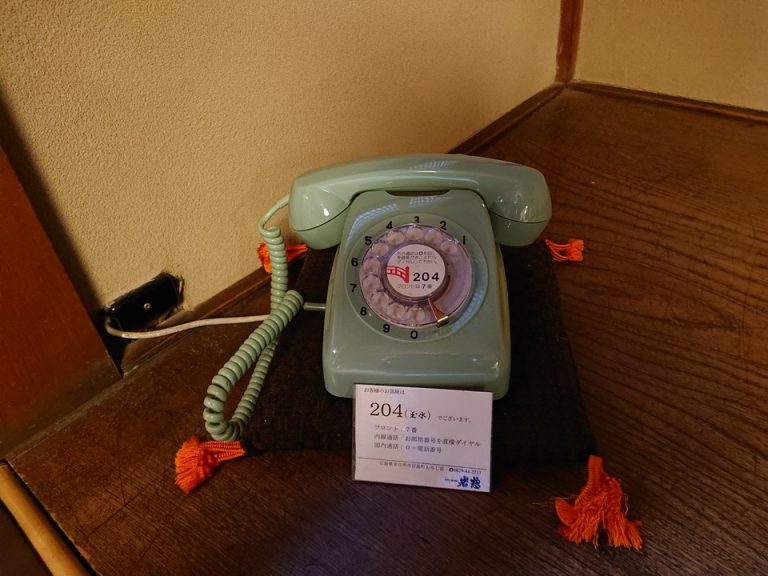 レトロな内線電話