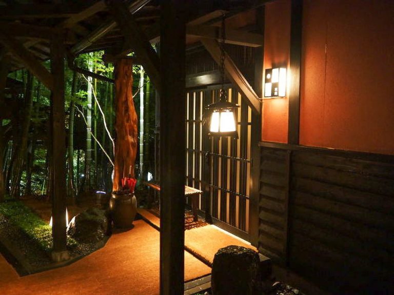 客室入り口外観ドア