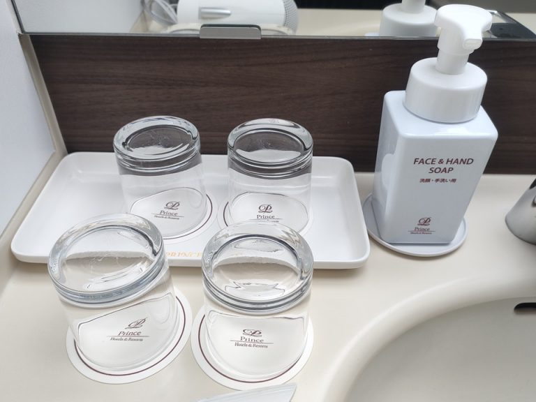 バスルーム(コップ&ハンドソープ)