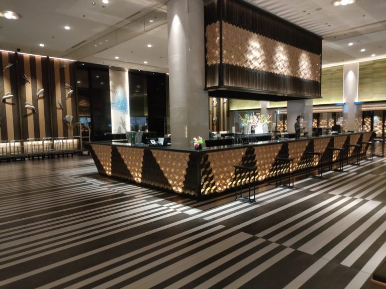 ロビー(フロントカウンター)