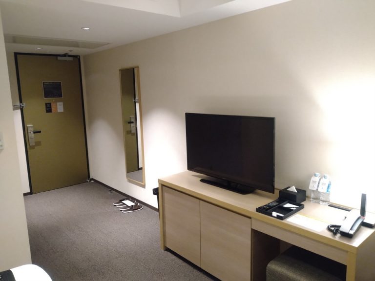 客室全体(入口方向)