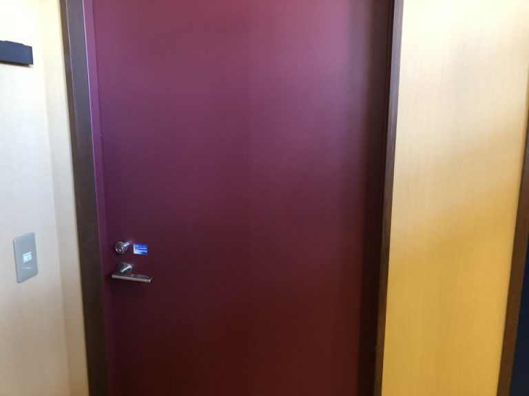 客室ドア内側