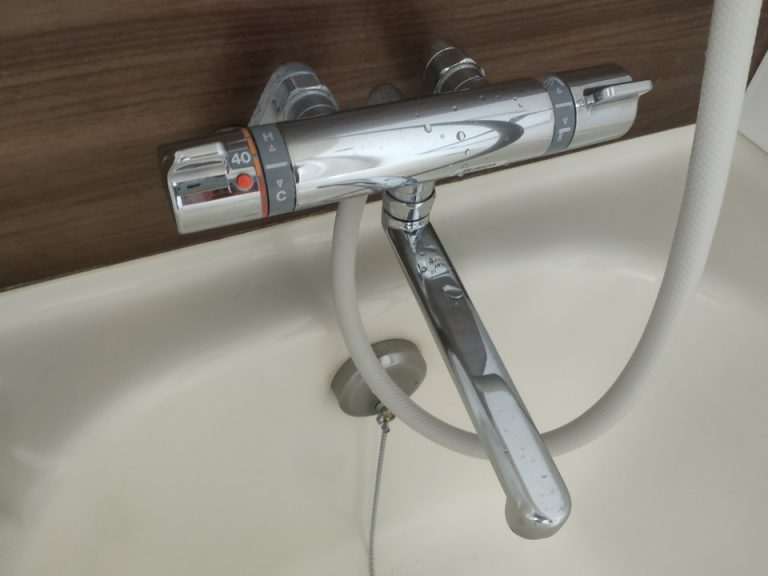 バスルーム(バスタブ蛇口)