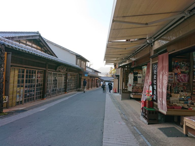 道路ホテル横