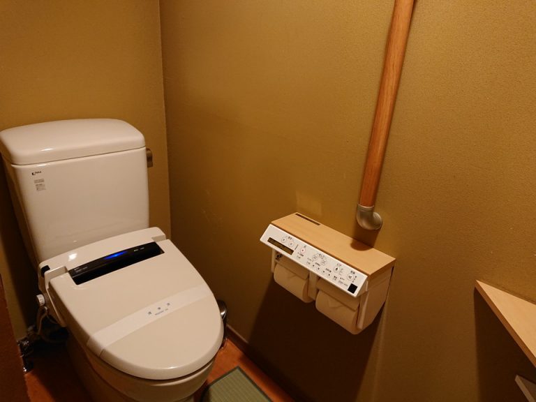 新しい便座