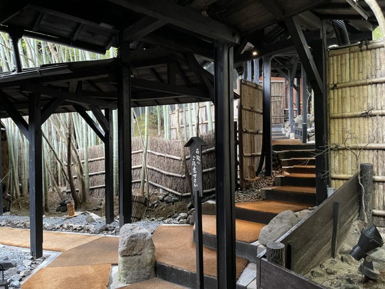 客室入り口付近廊下