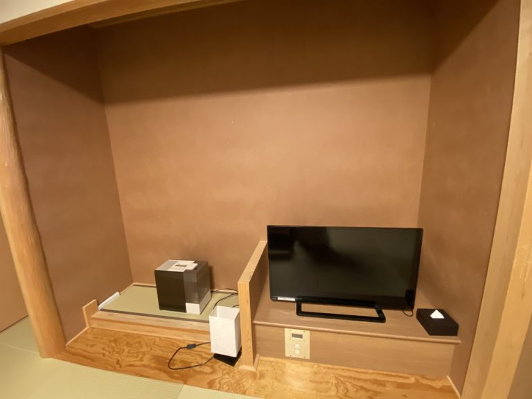 テレビと加湿器2