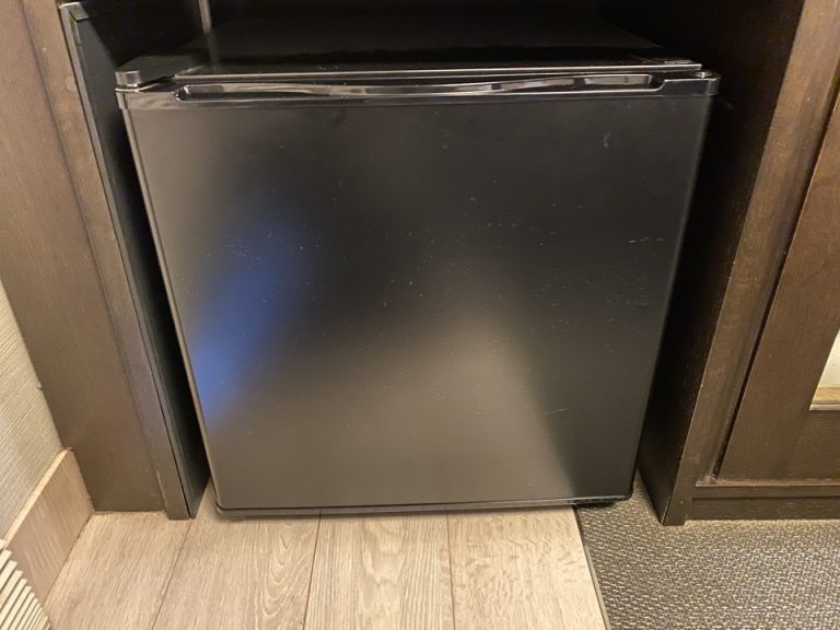 部屋内冷蔵庫外観(1)