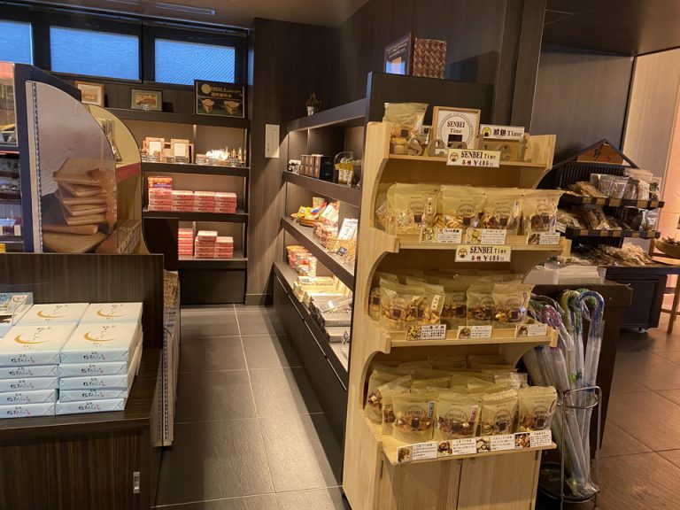 お土産ショップ(2)