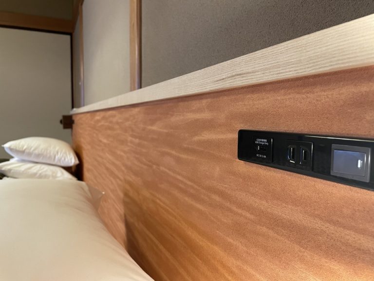 ベッド充電スペース