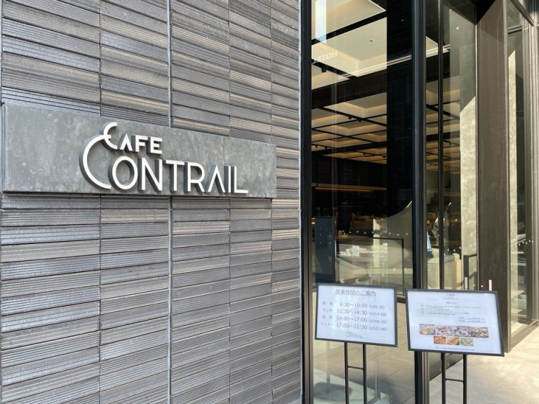 朝食_レストラン会場 看板