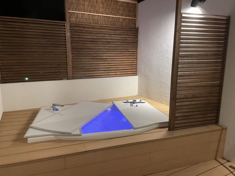 貸切風呂 ジャグジー_ライト点灯