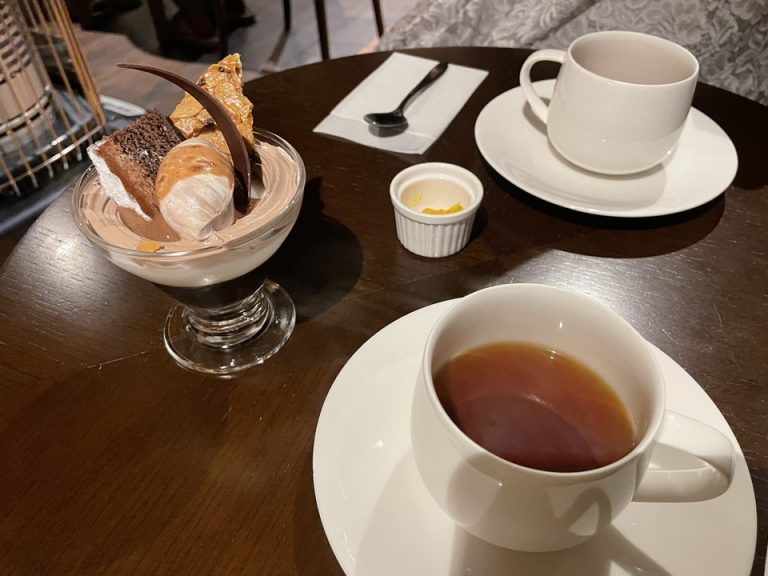 夕食料理4(デザート_カフェスペースに移動して飲食)