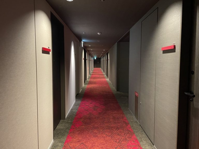 客室階廊下