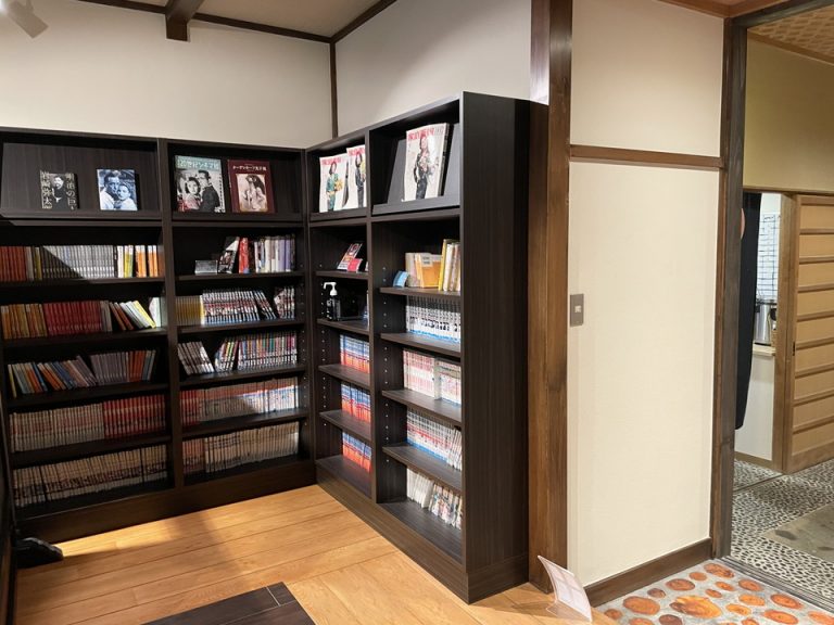 牡丹_漫画コーナー