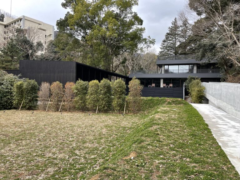 万葉公園 湯河原惣湯books_retreat