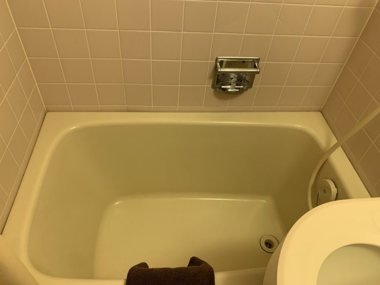 浴槽 旅館内に温泉があるので客室浴槽は使用しなかった