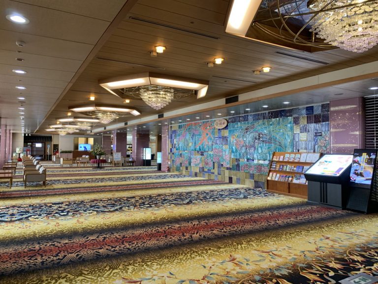 二箇所目ロビーホール全体